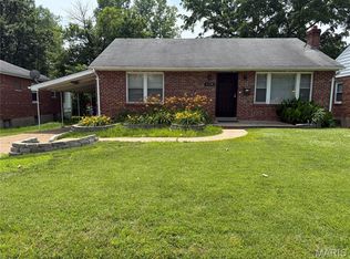 8362 Braddock Dr, Saint Louis, MO 63132