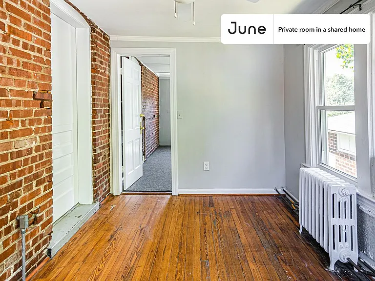 1214 Michigan Ave NE #D — Photo 24
