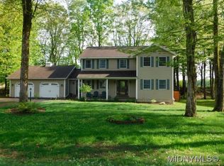 36 Family Cir, Lee Center, NY 13363