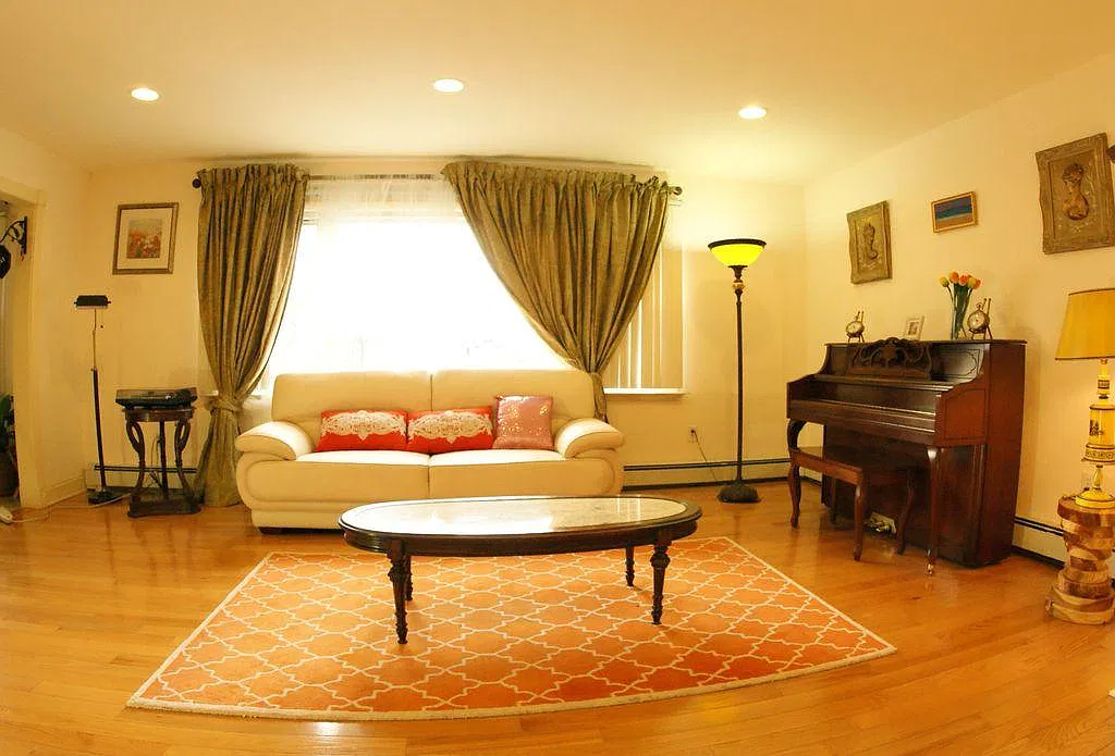 1 bed, 1500 sqft, $1,200 — Photo 2