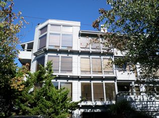 2348 Fairview Ave E UNIT 402, Seattle, WA 98102