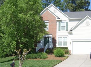 4022 Maid Marion Ct, Jamestown, NC 27282