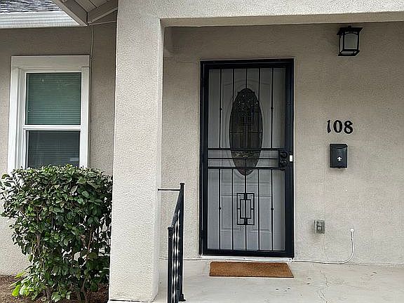 5th image of 108 Walnut Ave