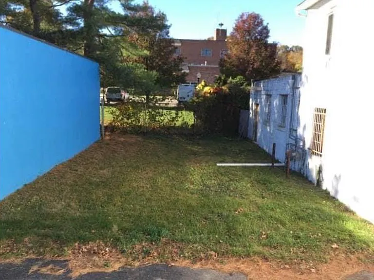 211 New York Ave #2 — Photo 13