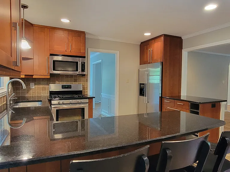 1318 Beechdale Dr — Photo 21