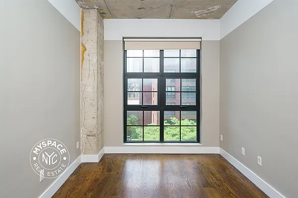 Rented by MySpaceNYC | media 91