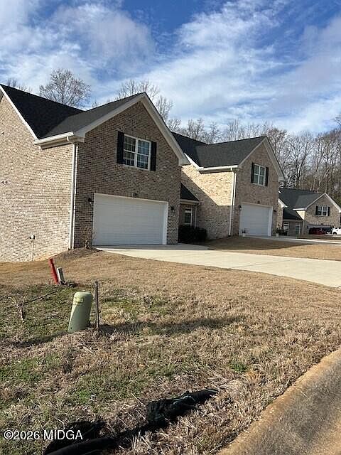 2nd image of 232 High Ridge Ct