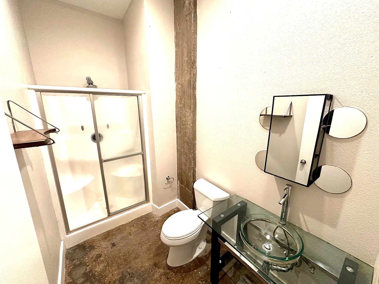 710 S Medina St — Photo 4