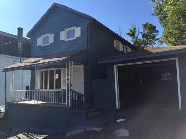 53 Oakwood Ln, Wilkes Barre, PA 18702