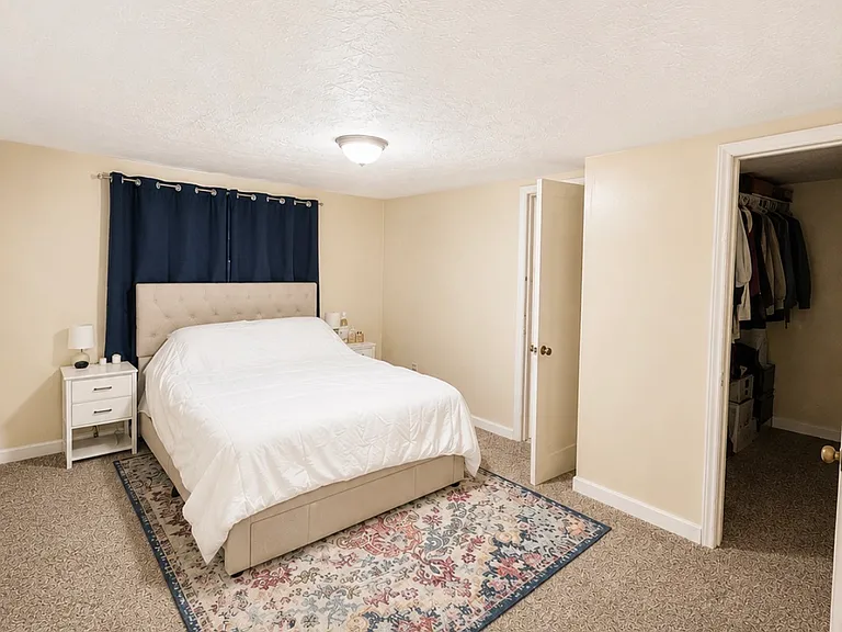 524 S Millwood Ave — Photo 12