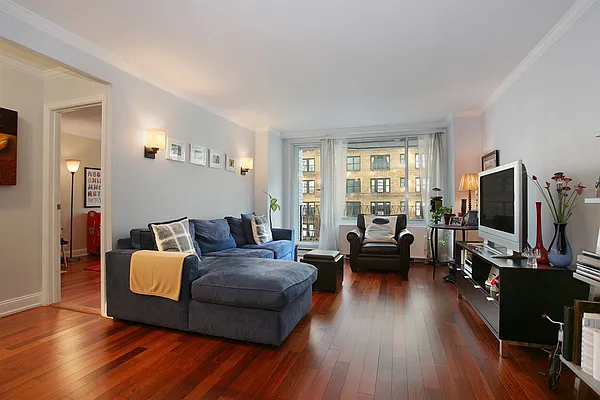 Sold by Corcoran | media 32