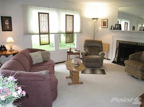 3rd image of 2636 Woodgate Dr