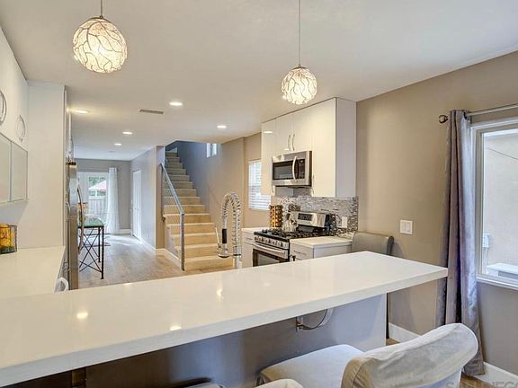 2nd image of 3221 Copley Ave