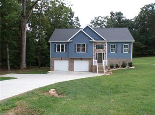 5630 Sutter Ln, Kernersville, NC 27284