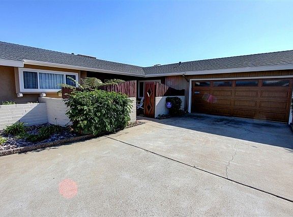 4th image of 1251 Catalina Blvd