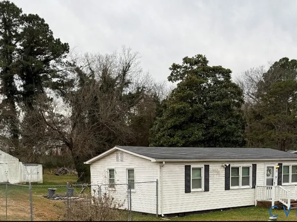 501 W 3rd St, Chase City, VA 23924