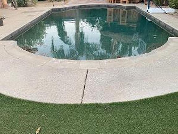 2nd image of 1423 N Avenida Caballeros