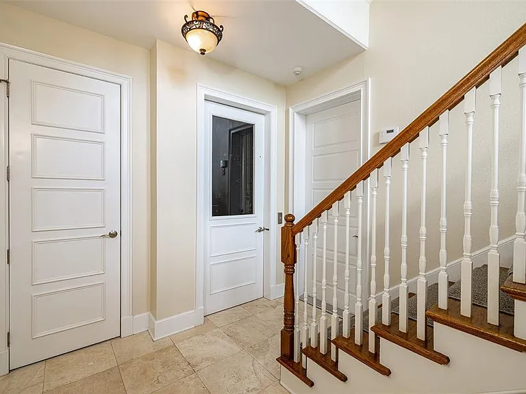 821 Bay Point Dr — Photo 46