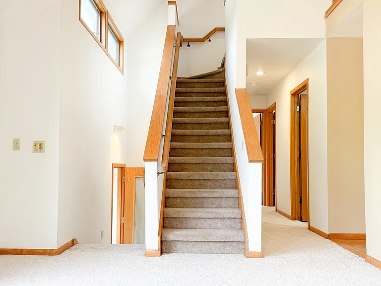 7102 Friendship Ln — Photo 13