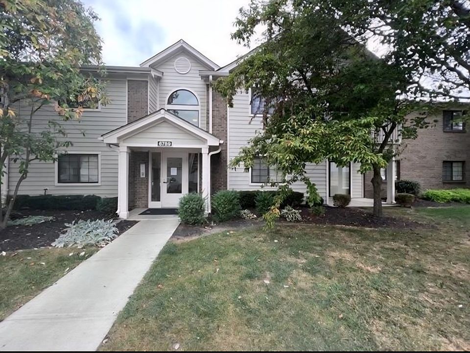 1st image of 6789 Meadow Creek Dr