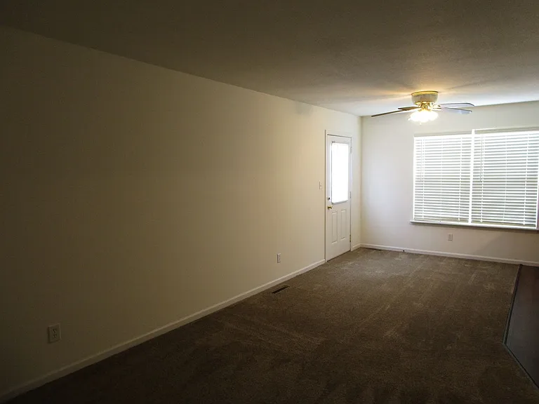 2409-2411 Northampton Dr. — Photo 10