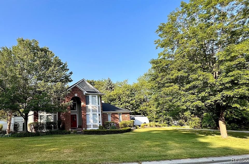 9610 Forest Ridge Dr, Clarkston, MI 48348 MLS 20230048585 Zillow