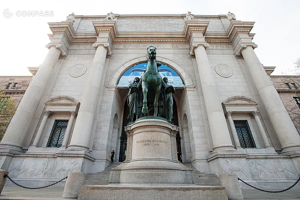 Rented by Compass | media 64