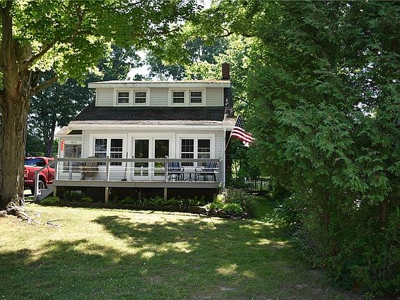 2nd image of 4802 Whiteside Pkwy