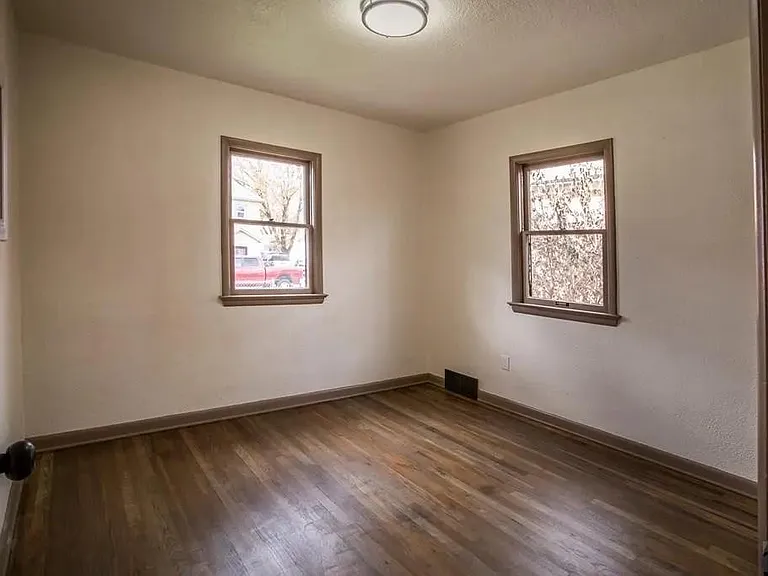 1238 Bohmen Ave — Photo 6