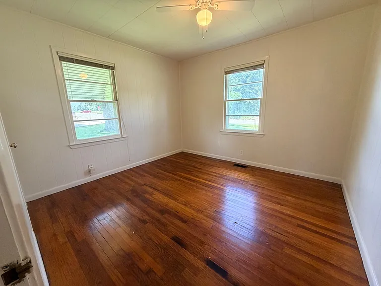 105 Highland Heights Dr — Photo 4