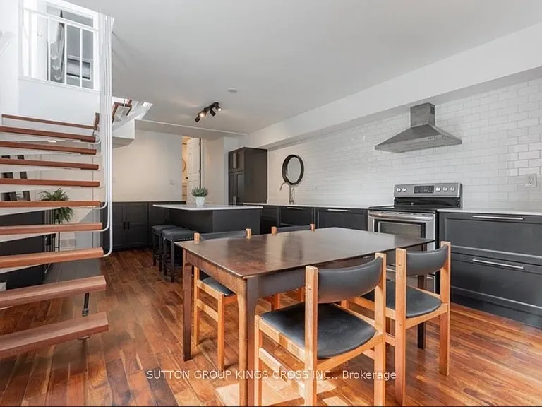 179 John St S #UPPER — Photo 4