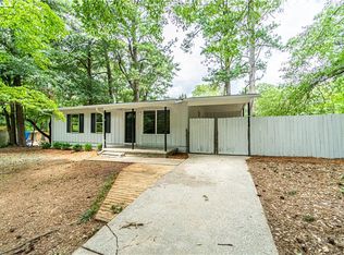 720 Blue Ridge Dr, Forest Park, GA 30297