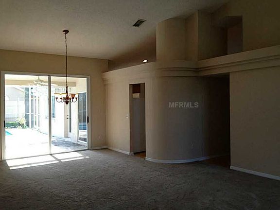 4th image of 1919 Turnberry Dr