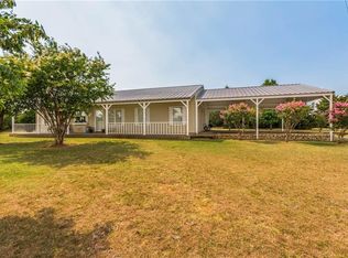 141 Le Neta Dr, Whitesboro, TX 76273