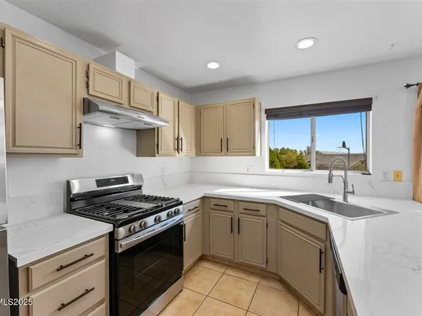 1592 Reno View Dr, Reno, NV 89523