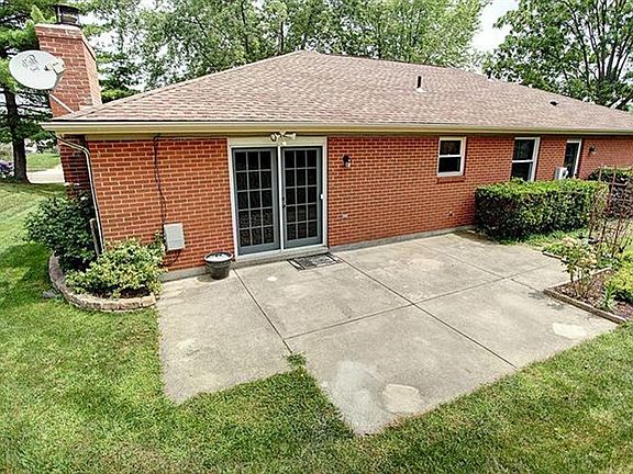 2nd image of 2238 Robinhood Dr