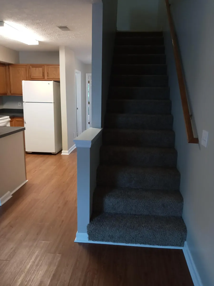 Building Photo - 216 Mousas Way