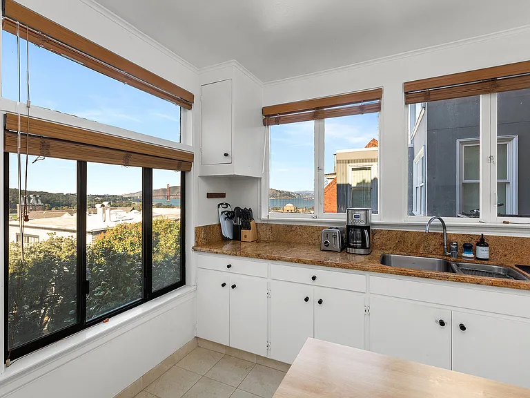 2621 Divisadero St #2 — Photo 14