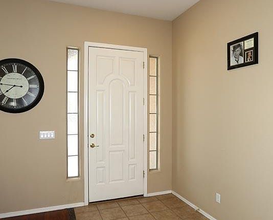 4th image of 43540 W Bravo Ct