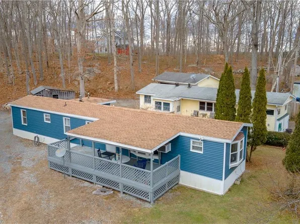 18 Naomi Drive, Ledyard, CT 06339