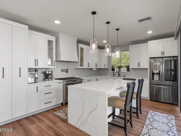 4048 E CONSTITUTION Court, Gilbert, AZ 85296