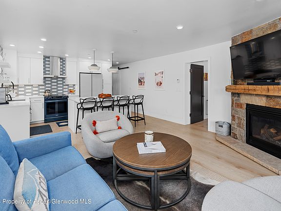 2nd image of 400 Wood Rd #1112D-1111D