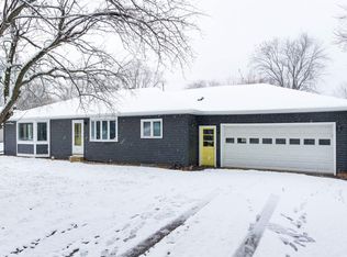926 Lac Vue Ct, Fond Du Lac, WI 54937