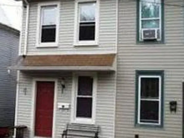 2418 Guilford St, Lebanon, PA 17046
