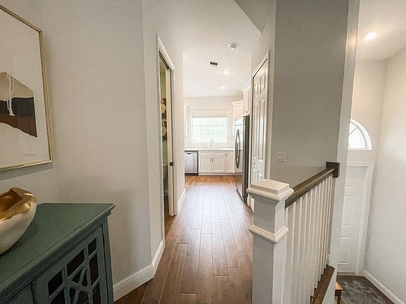 5th image of 8402 Mulligan Cir