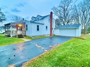 205 Renker Rd, Lansing, MI 48917
