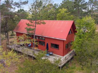 215 Lake View Dr, Smithville, TX 78957