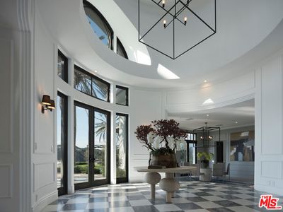 9719 Heather Rd, Beverly Hills, CA, 90210