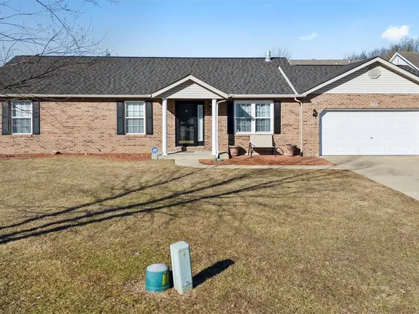 301 Radcliff Rd, Shiloh, IL 62221