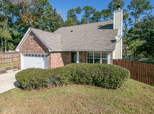 10144 Ridgewood Ln, Biloxi, MS 39532